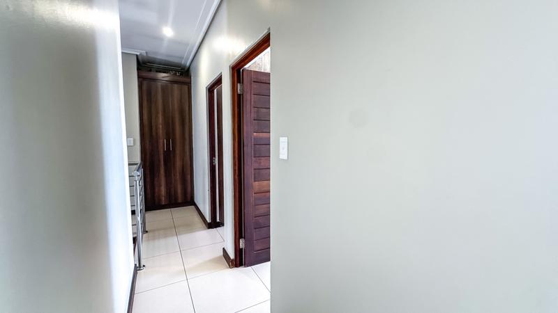 3 Bedroom Property for Sale in Midstream Ridge Gauteng