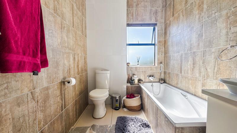 3 Bedroom Property for Sale in Midstream Ridge Gauteng