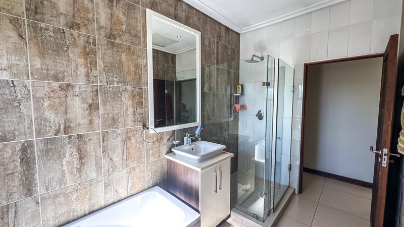 3 Bedroom Property for Sale in Midstream Ridge Gauteng