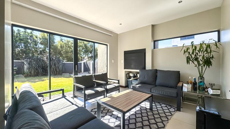 3 Bedroom Property for Sale in Midstream Ridge Gauteng