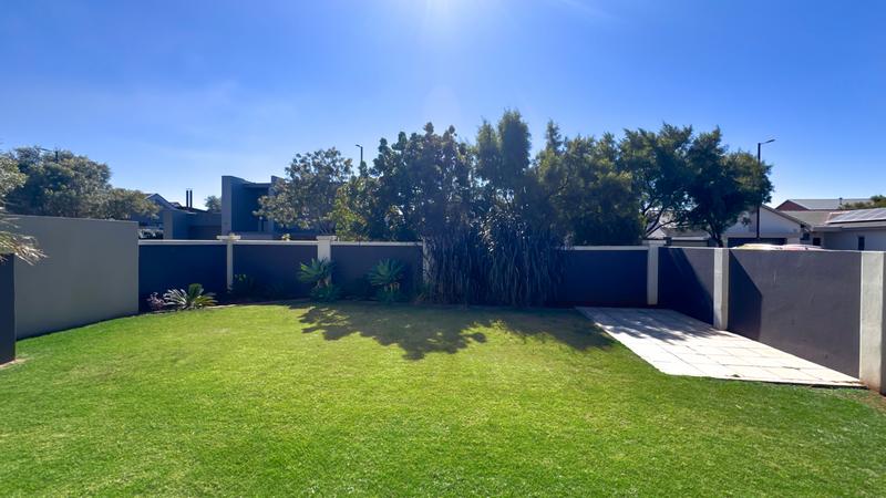 3 Bedroom Property for Sale in Midstream Ridge Gauteng