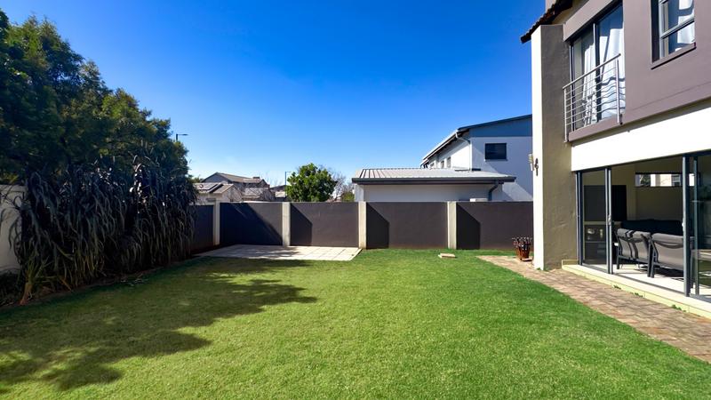 3 Bedroom Property for Sale in Midstream Ridge Gauteng