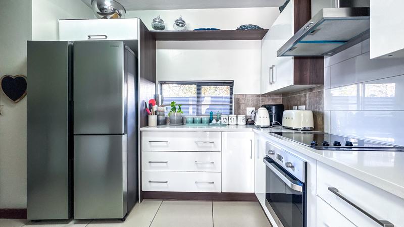 3 Bedroom Property for Sale in Midstream Ridge Gauteng