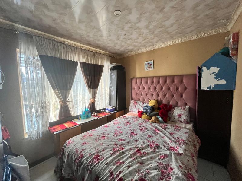 8 Bedroom Property for Sale in Dalpark Gauteng
