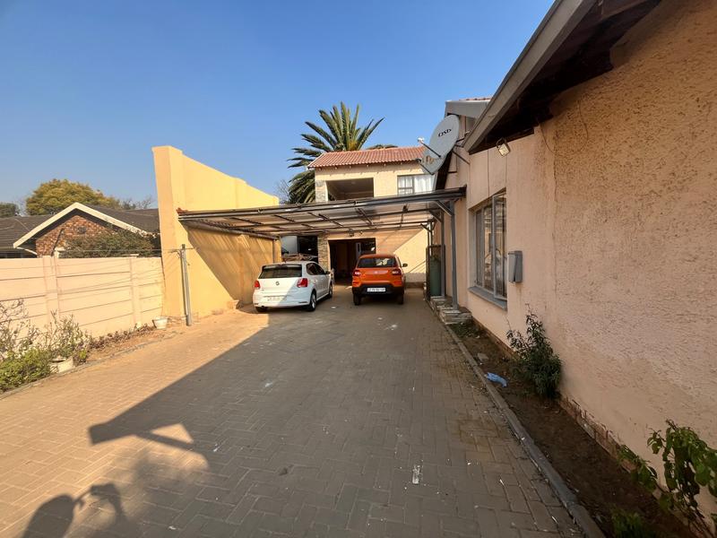 8 Bedroom Property for Sale in Dalpark Gauteng