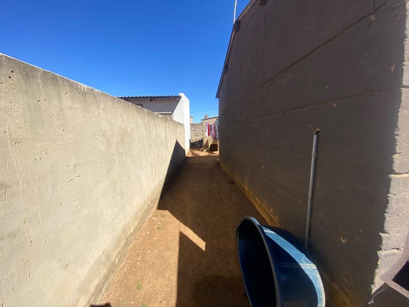 2 Bedroom Property for Sale in Katlehong South Gauteng