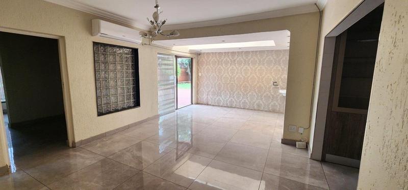 6 Bedroom Property for Sale in Erasmia Gauteng
