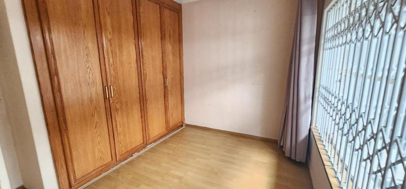 6 Bedroom Property for Sale in Erasmia Gauteng