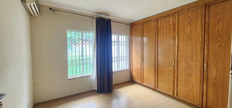 6 Bedroom Property for Sale in Erasmia Gauteng