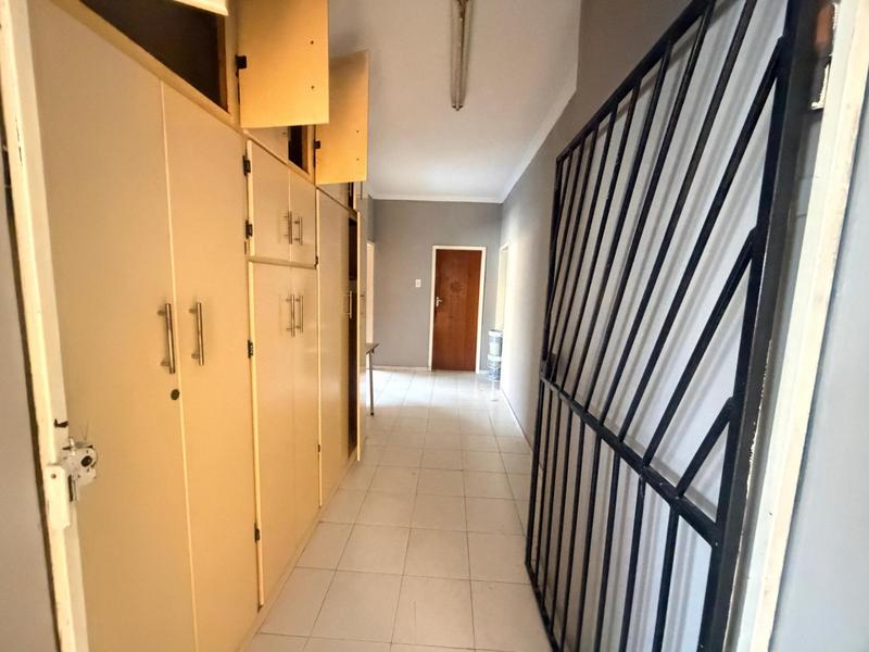 6 Bedroom Property for Sale in Laudium Gauteng