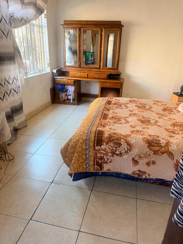 6 Bedroom Property for Sale in Laudium Gauteng