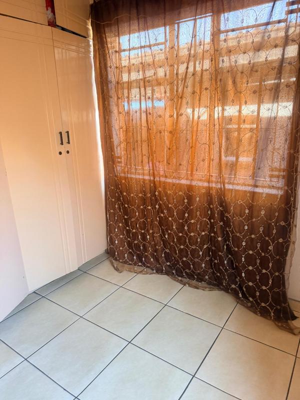 6 Bedroom Property for Sale in Laudium Gauteng