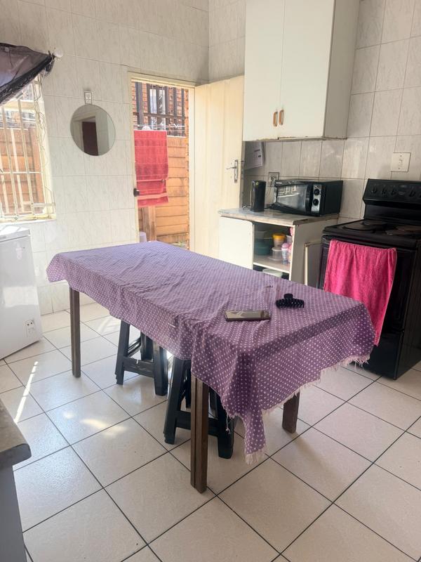 6 Bedroom Property for Sale in Laudium Gauteng