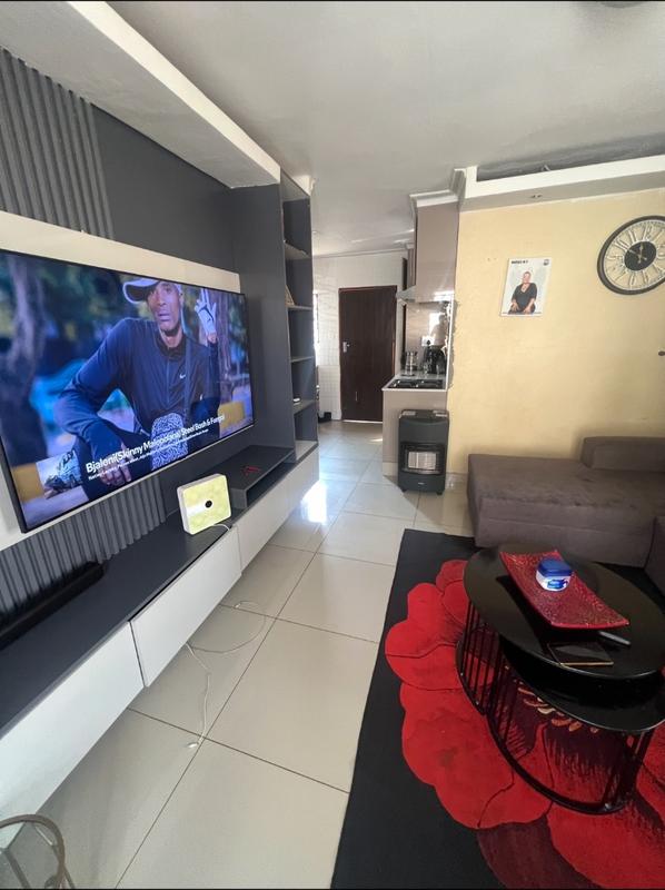3 Bedroom Property for Sale in Clayville Gauteng