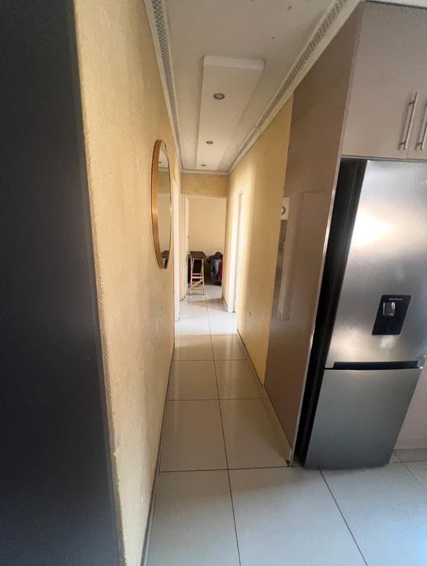 3 Bedroom Property for Sale in Clayville Gauteng