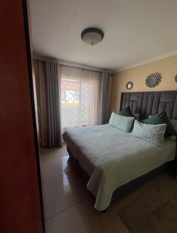 3 Bedroom Property for Sale in Clayville Gauteng