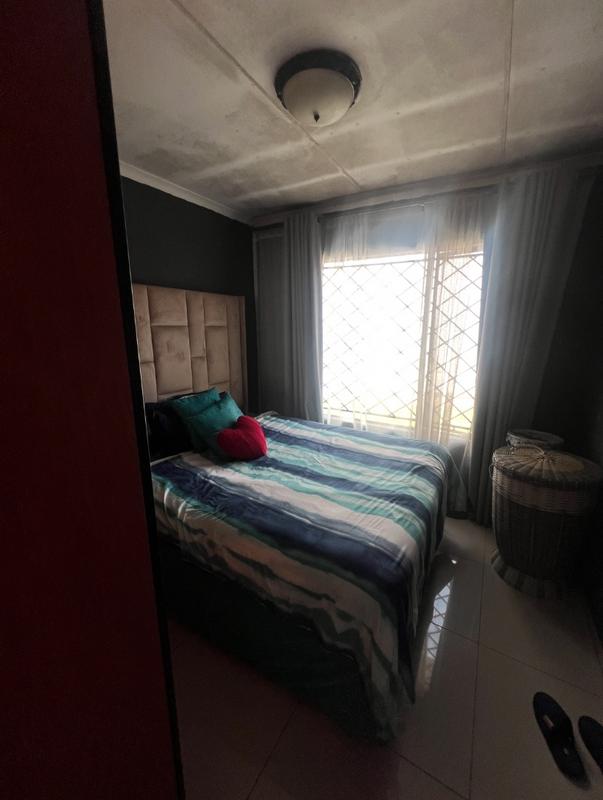 3 Bedroom Property for Sale in Clayville Gauteng