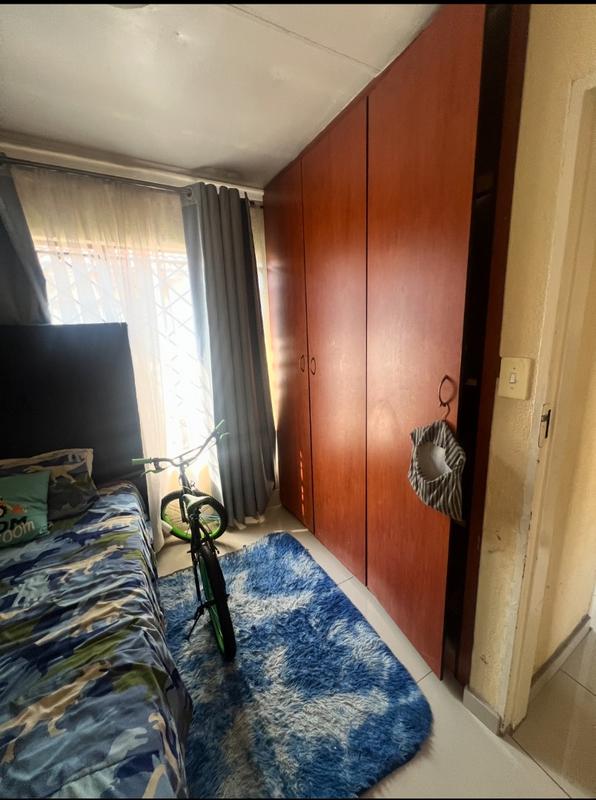 3 Bedroom Property for Sale in Clayville Gauteng