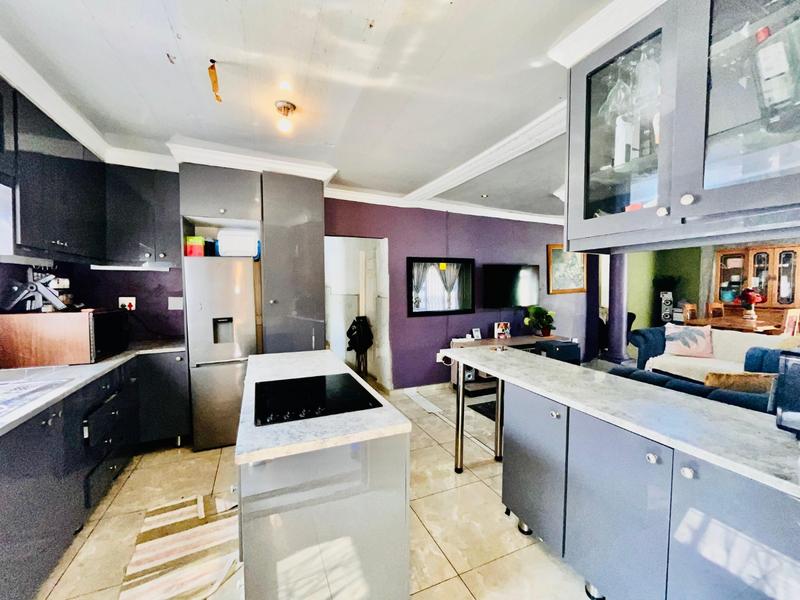 4 Bedroom Property for Sale in Nellmapius Gauteng