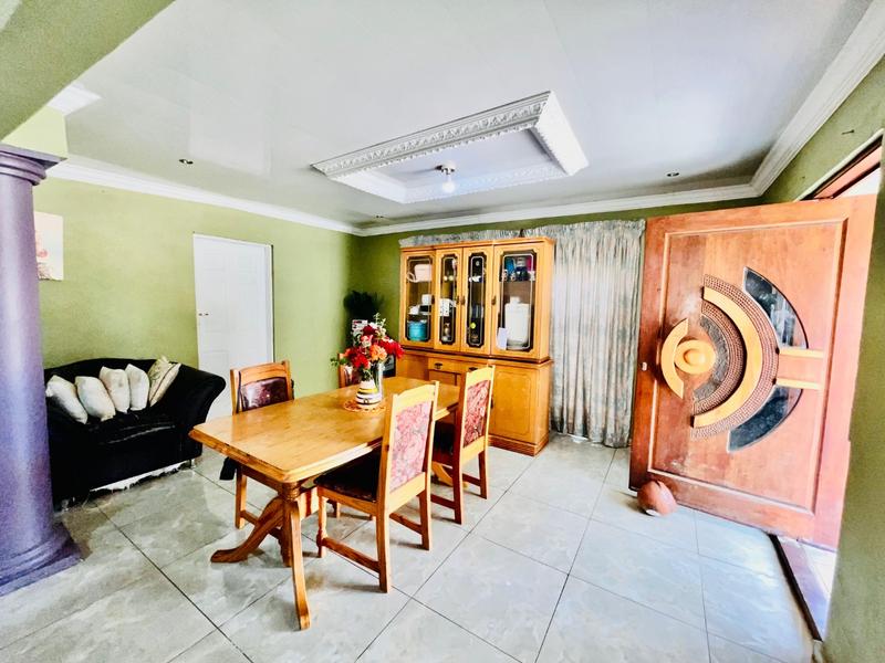 4 Bedroom Property for Sale in Nellmapius Gauteng