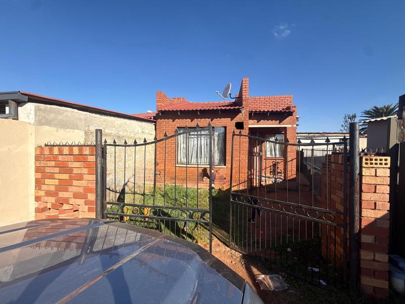2 Bedroom Property for Sale in Tembisa Central Gauteng