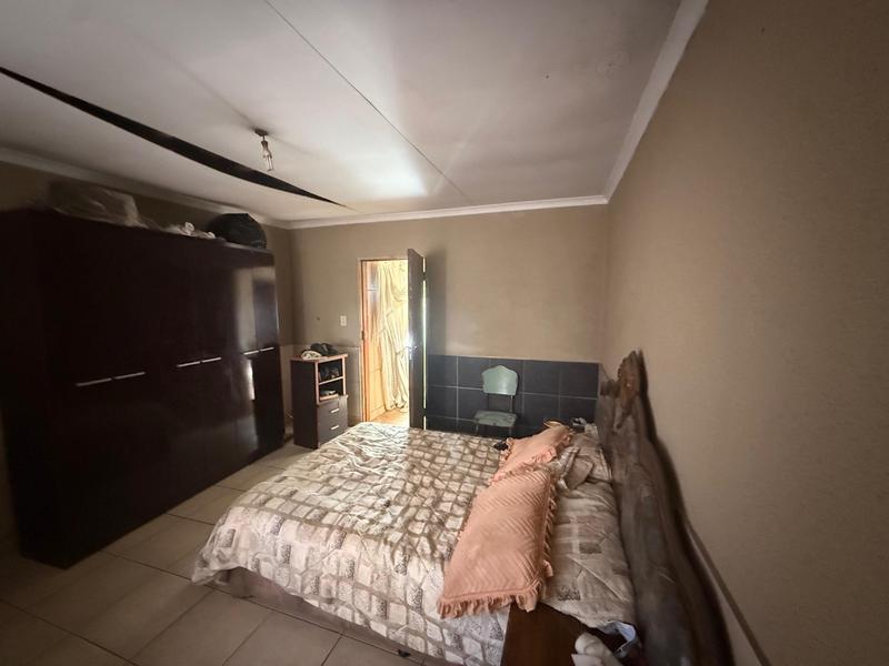 2 Bedroom Property for Sale in Tembisa Central Gauteng