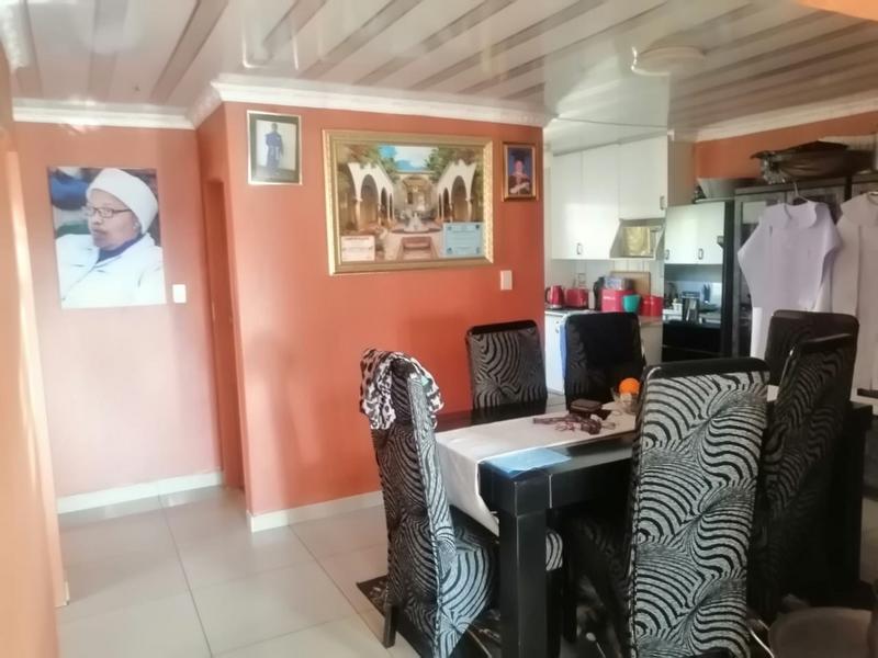 5 Bedroom Property for Sale in Tembisa Central Gauteng
