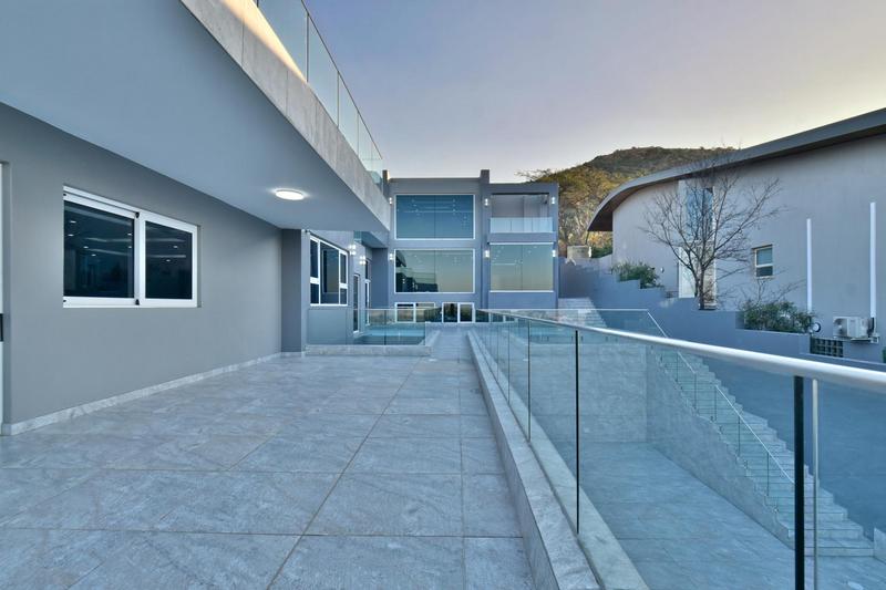 6 Bedroom Property for Sale in Featherbrooke Estate Gauteng