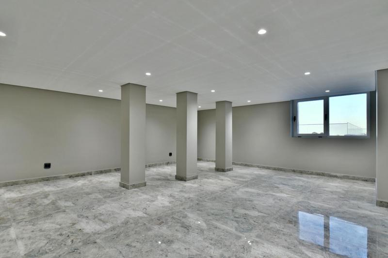 6 Bedroom Property for Sale in Featherbrooke Estate Gauteng