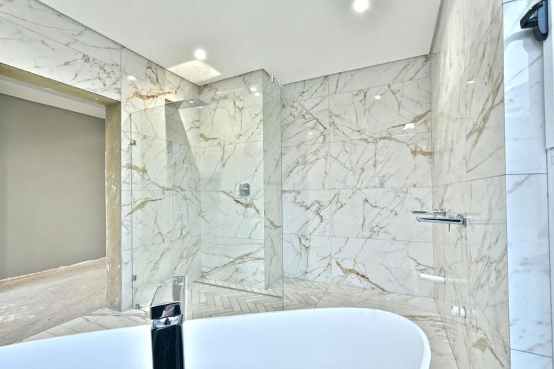 6 Bedroom Property for Sale in Featherbrooke Estate Gauteng