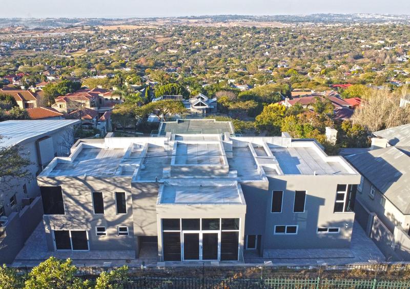 6 Bedroom Property for Sale in Featherbrooke Estate Gauteng