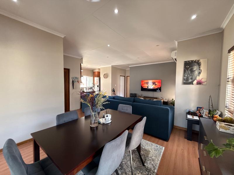 2 Bedroom Property for Sale in Kyalami Gauteng