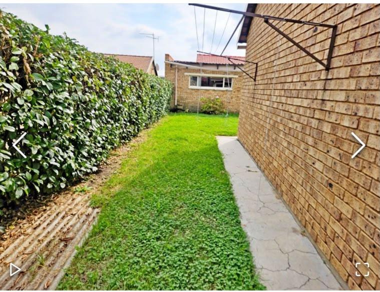 3 Bedroom Property for Sale in Rhodesfield Gauteng