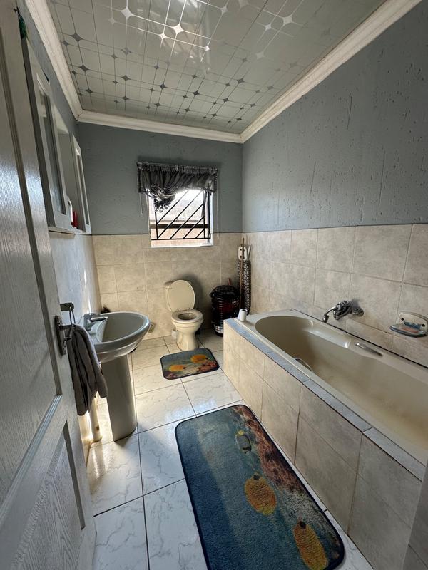 3 Bedroom Property for Sale in Selcourt Gauteng