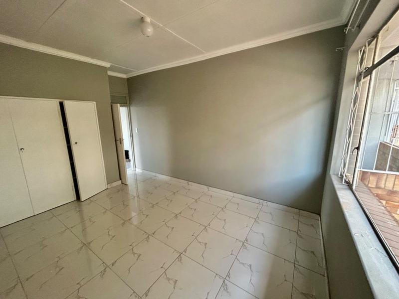 3 Bedroom Property for Sale in Vanderbijlpark Cw 6 Gauteng
