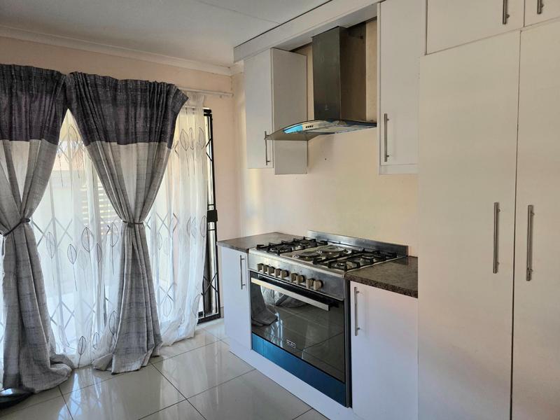 4 Bedroom Property for Sale in Dawn Park Gauteng