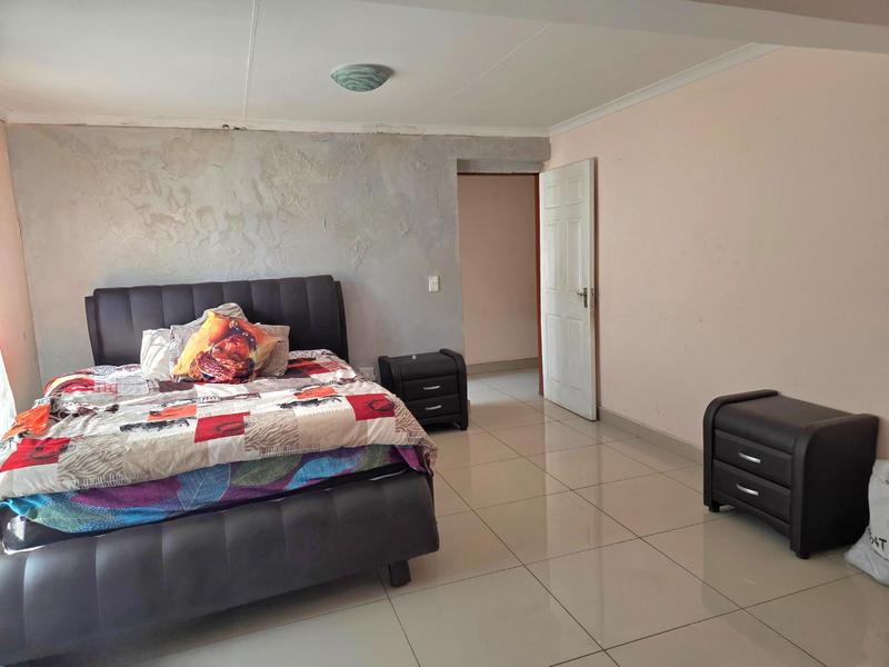4 Bedroom Property for Sale in Dawn Park Gauteng