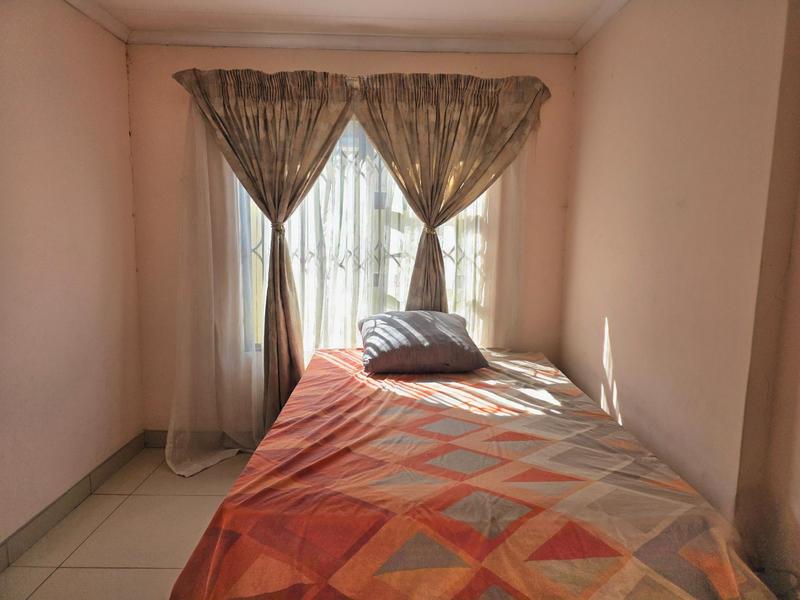 4 Bedroom Property for Sale in Dawn Park Gauteng