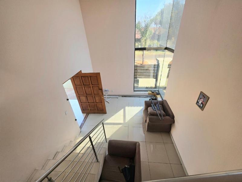 4 Bedroom Property for Sale in Dawn Park Gauteng