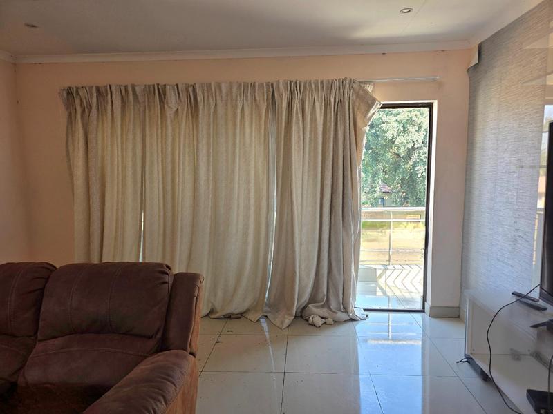 4 Bedroom Property for Sale in Dawn Park Gauteng