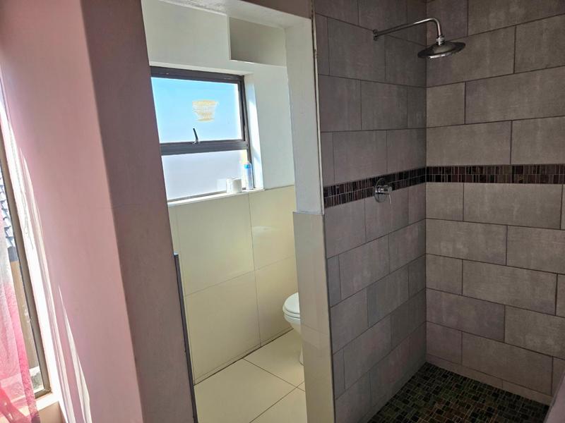 4 Bedroom Property for Sale in Dawn Park Gauteng