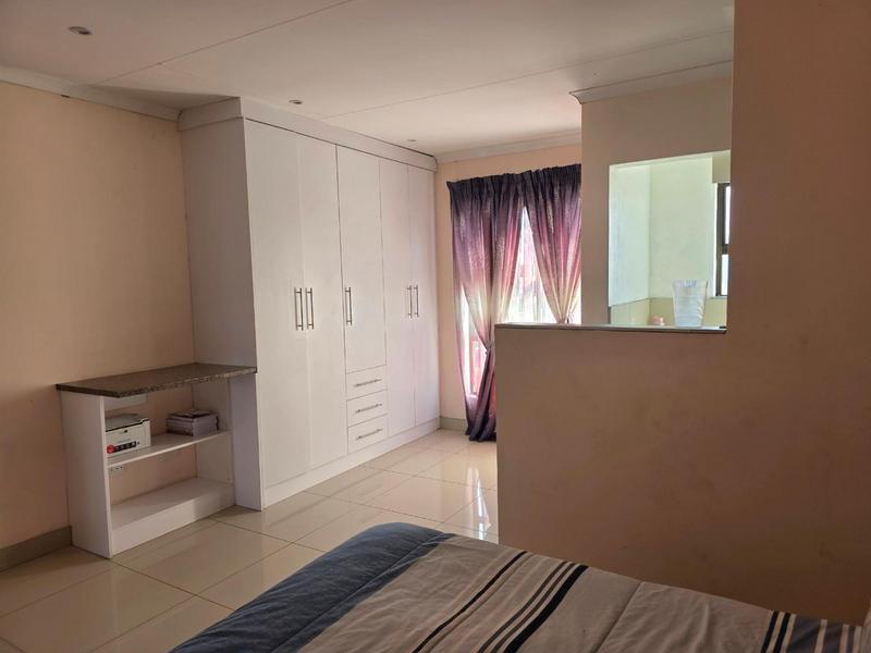 4 Bedroom Property for Sale in Dawn Park Gauteng