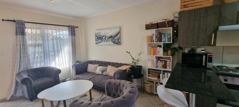 2 Bedroom Property for Sale in The Reeds Gauteng