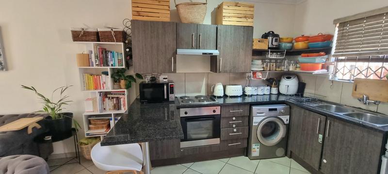 2 Bedroom Property for Sale in The Reeds Gauteng