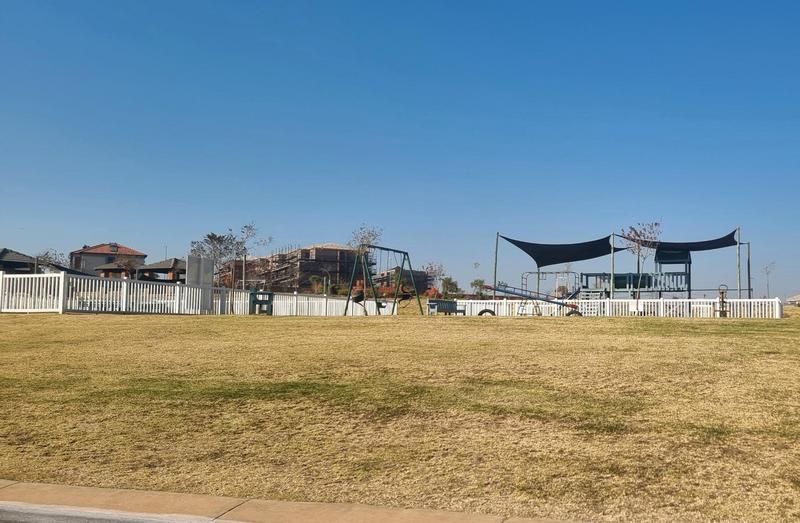 2 Bedroom Property for Sale in The Reeds Gauteng