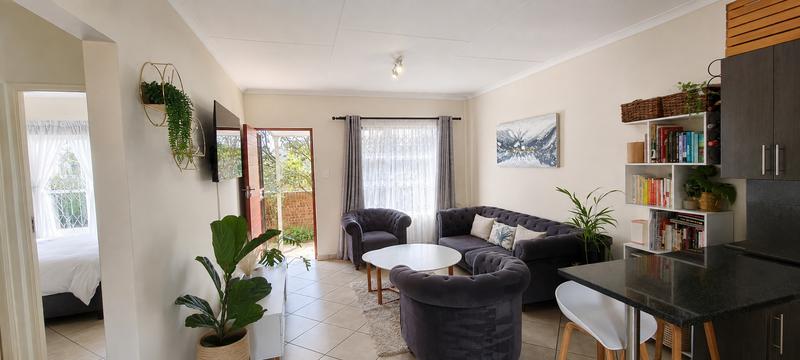 2 Bedroom Property for Sale in The Reeds Gauteng