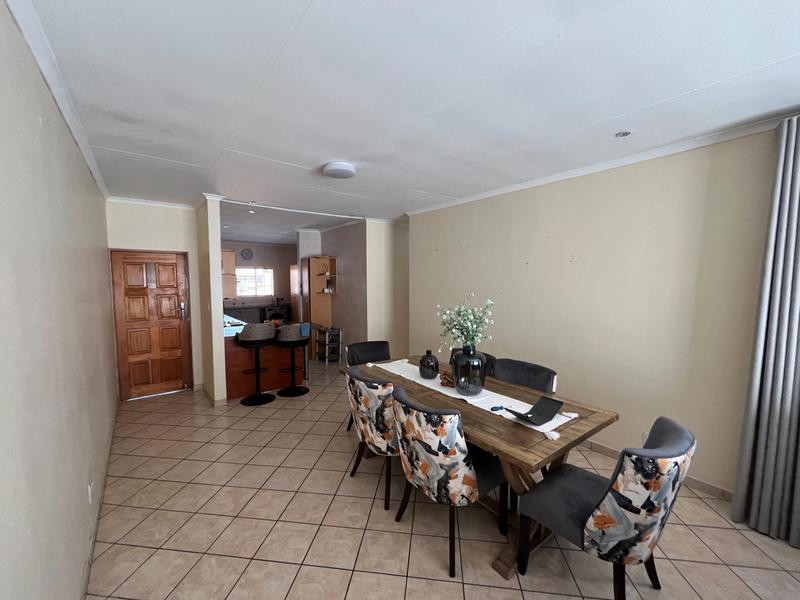 3 Bedroom Property for Sale in Thatchfield Gauteng