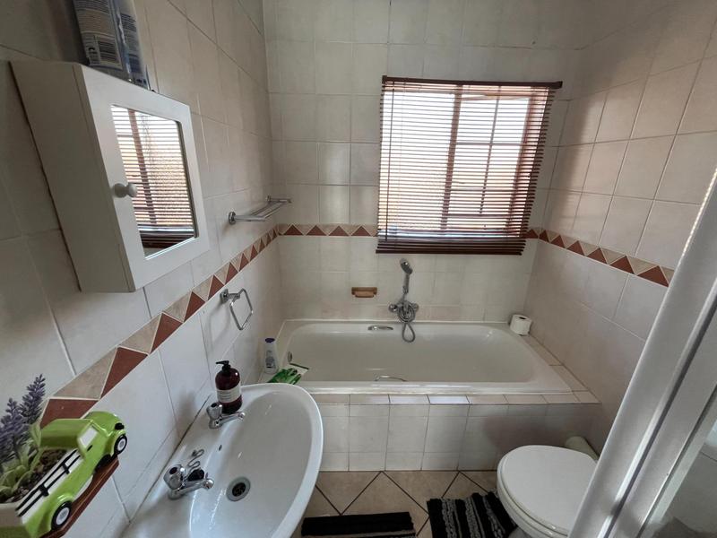3 Bedroom Property for Sale in Thatchfield Gauteng
