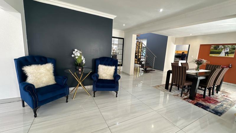 6 Bedroom Property for Sale in Blue Valley Golf Estate Gauteng