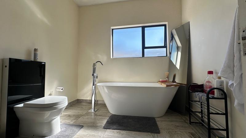 6 Bedroom Property for Sale in Blue Valley Golf Estate Gauteng